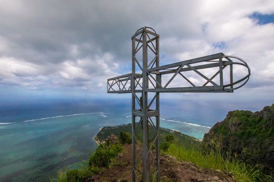 The highest point at Le Morne, Mauritius!(2)